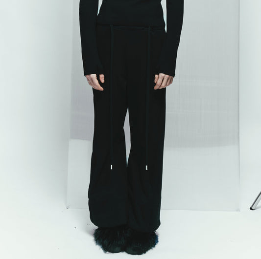 NUR-HEKTOR_JOGGER_BLACK_BERLIN_CLOTHES