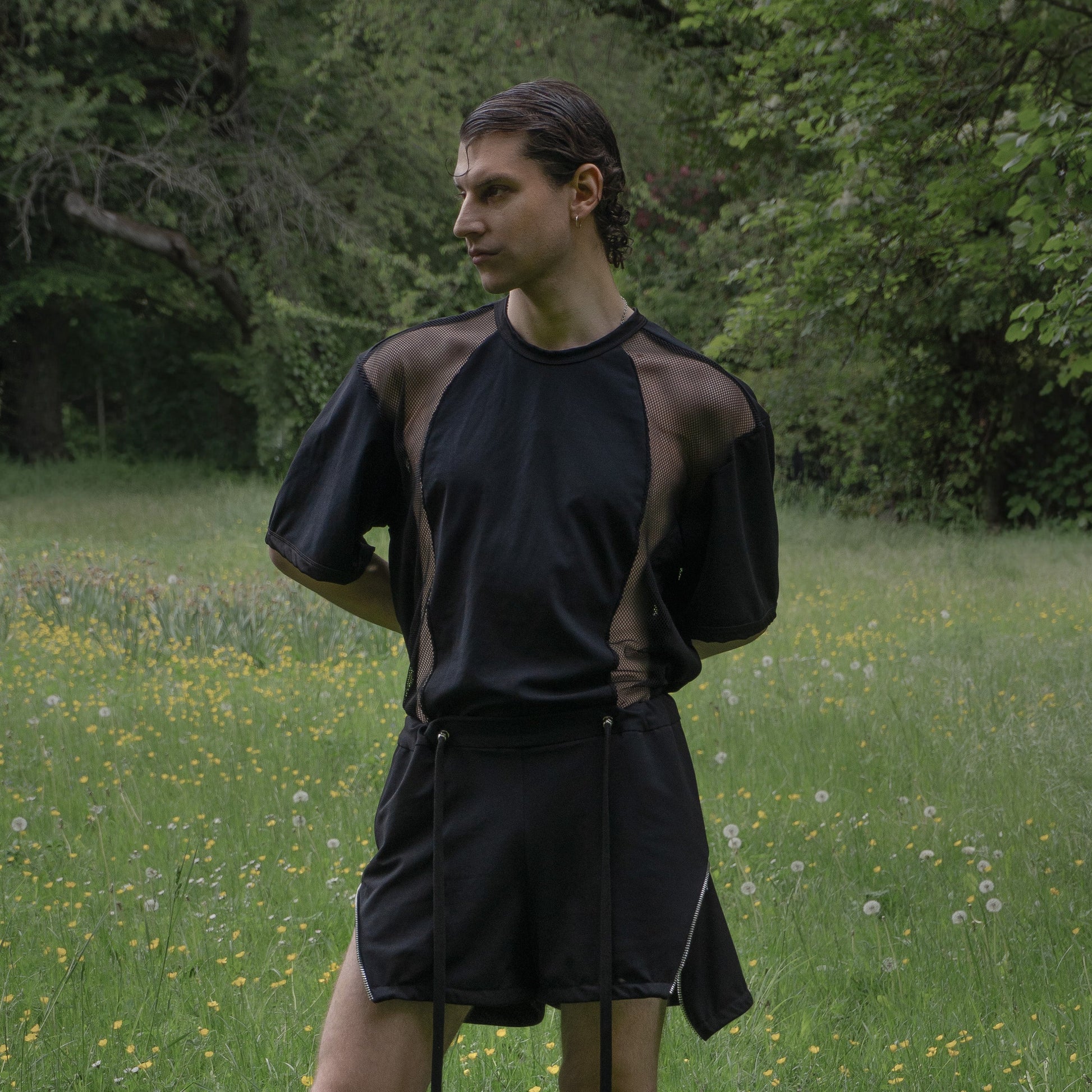 BLACK-AND-MESH-TEE_NUR-HEKTOR-BERLIN
