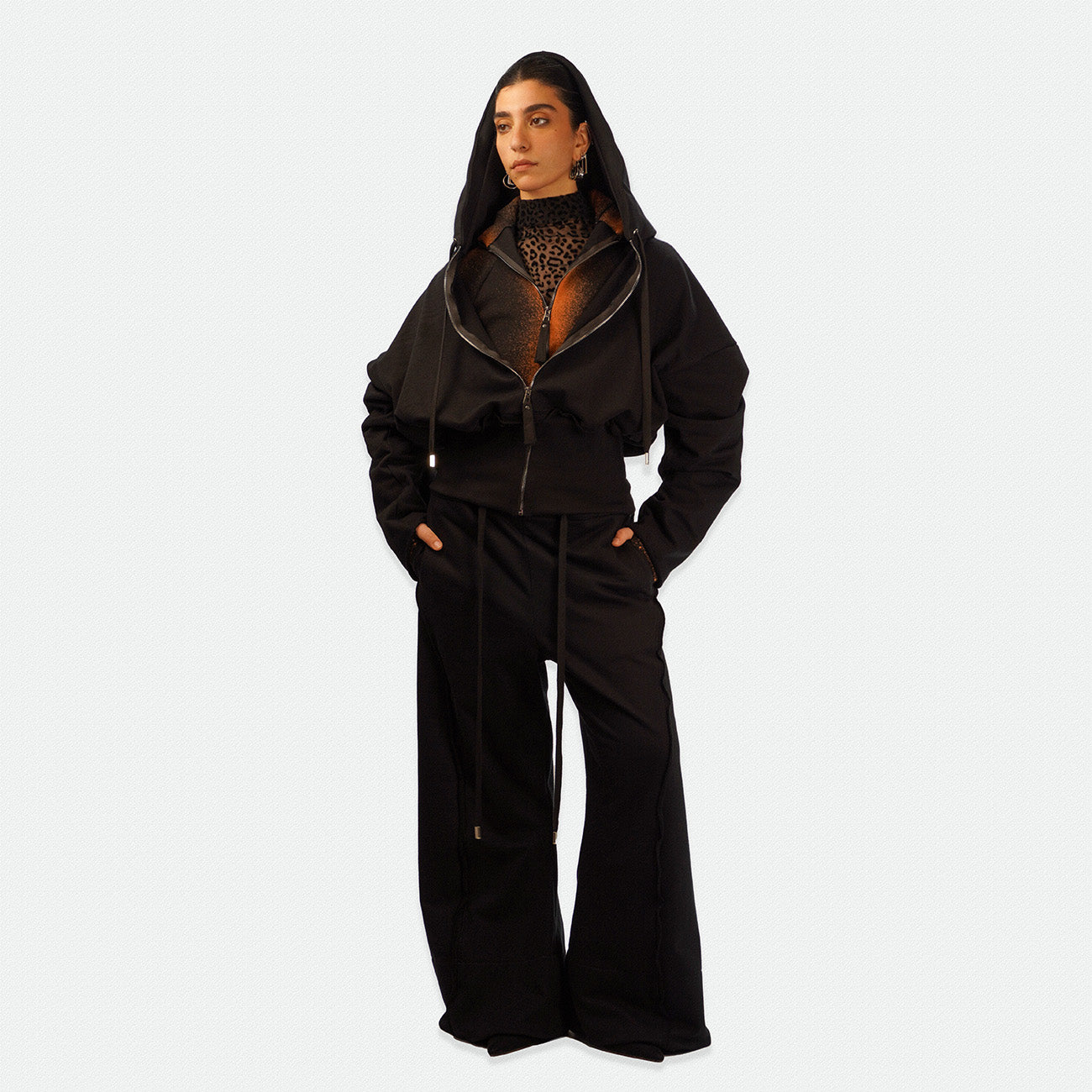 Nur-Hektor_hoodie-FRONT-black-2025-BERLIN